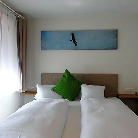 Bed and breakfast Bhome Gaestehaus / 4*