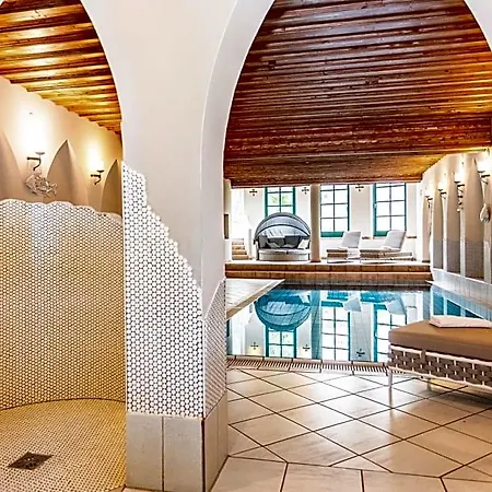 Bed and breakfast Bhome Gaestehaus / 4*