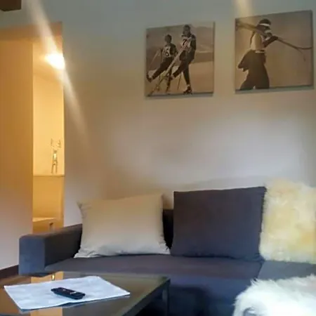 Bhome Gaestehaus / Bed and breakfast