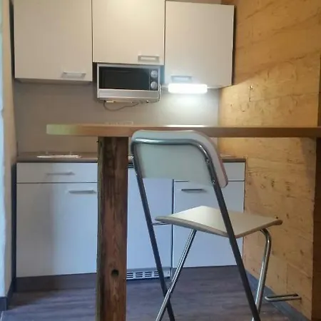 Bhome Gaestehaus / *