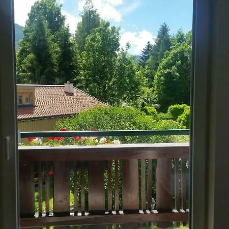 Bhome Gaestehaus / Neukirchen am Grossvenediger
